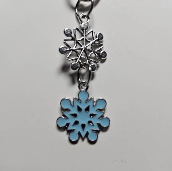 Double Snowflake Keychain/Purse Charm Handmade NEW - Picture 1 of 2